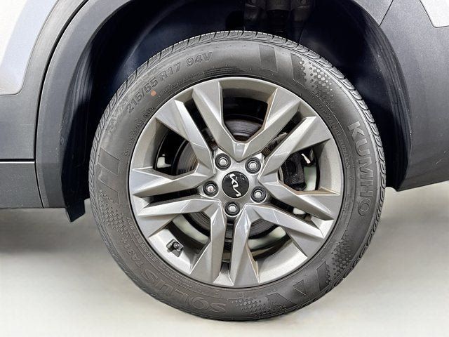 Certified 2023 Kia Seltos LX AWD/4WD image 28