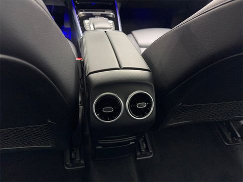 Used 2023 Mercedes-Benz EQB 300 4MATIC image 64