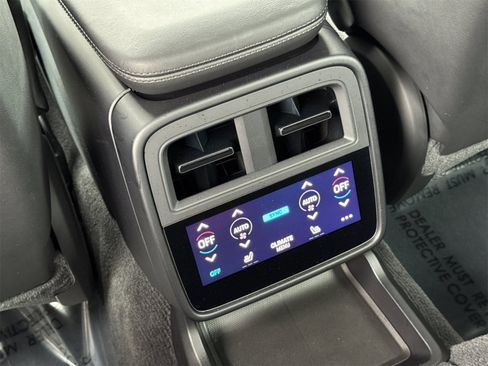 Used 2025 Porsche Taycan 4S image 15