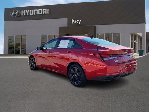 Used 2021 Hyundai Elantra SEL w/ Cargo Package image 5