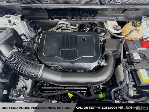 Used 2023 GMC Acadia SLT AWD/4WD image 31