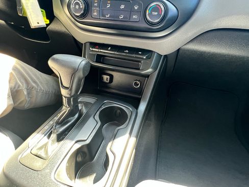 Used 2020 Chevrolet Colorado W/T w/ WT Convenience Package image 42