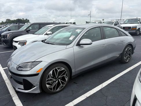 Used 2023 Hyundai Ioniq 6 SEL AWD/4WD image 8
