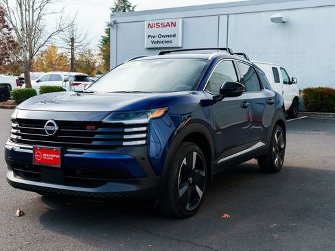 New 2026 Nissan Kicks SR w/ SR Premium Package image 3