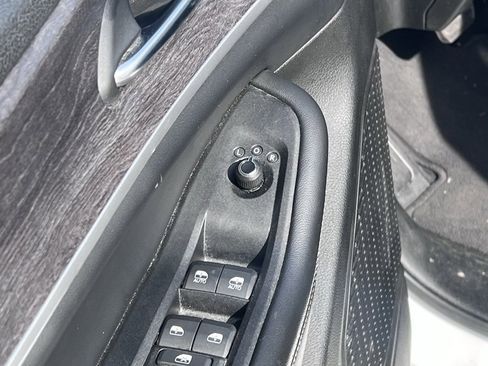 Used 2023 Jeep Grand Cherokee Limited w/ Trailer Tow Prep Group (B) image 16