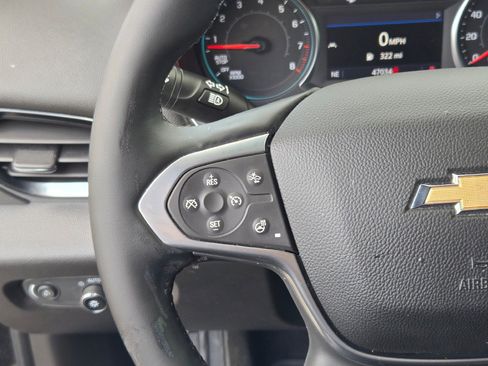 Used 2023 Chevrolet Traverse LT image 33