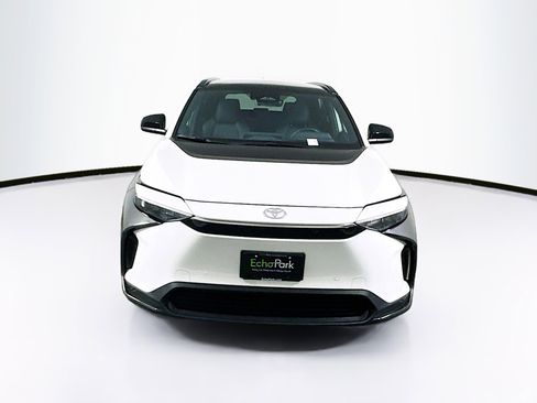 Used 2024 Toyota bZ4X XLE w/ Weather Package image 2