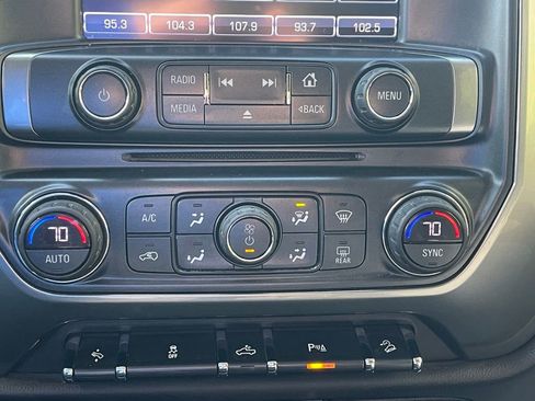 Used 2018 Chevrolet Silverado 1500 LT w/ All Star Edition AWD/4WD image 36