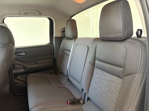 Used 2023 Nissan Frontier SV w/ Tow Package AWD/4WD image 29