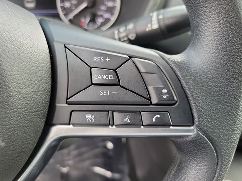 Used 2024 Nissan Sentra SV image 7