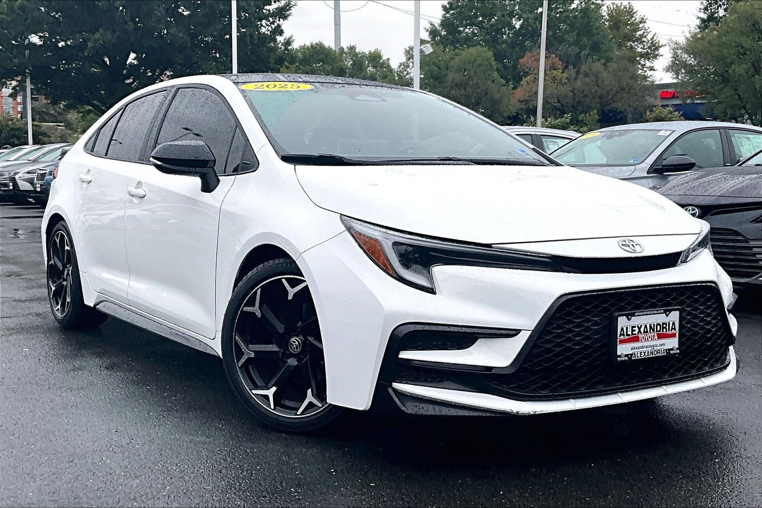 Used 2025 Toyota Corolla FX w/ Convenience Package FWD image 2