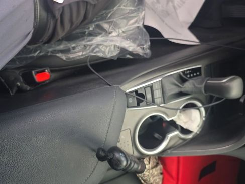 Used 2024 Toyota Camry XLE FWD image 7