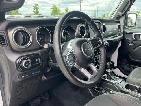 Used 2023 Jeep Wrangler Unlimited Rubicon 4xe AWD/4WD image 9