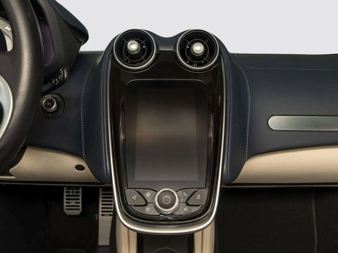 Used 2023 McLaren GT RWD image 28