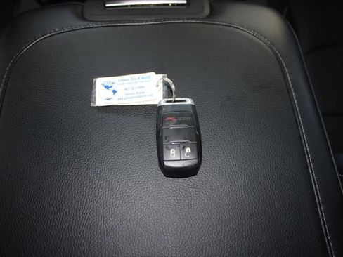 Used 2024 RAM 2500 Big Horn w/ Sport Appearance Package image 26