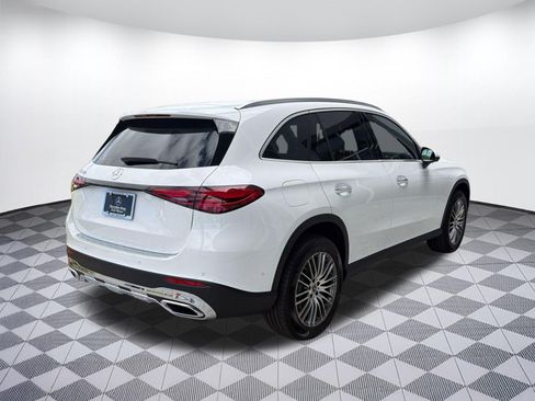 Used 2026 Mercedes-Benz GLC 300 image 9