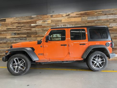 Used 2025 Jeep Wrangler Sport S 4xe w/ Convenience Group image 8