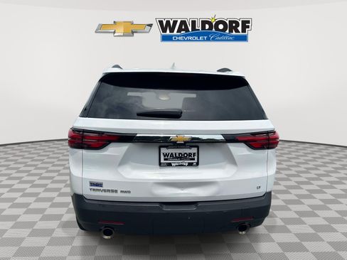 Used 2023 Chevrolet Traverse LT w/ LT Premium Package AWD/4WD image 5
