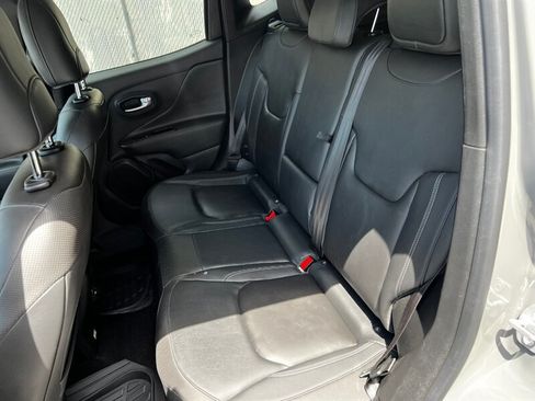 Used 2020 Jeep Renegade Limited AWD/4WD image 21