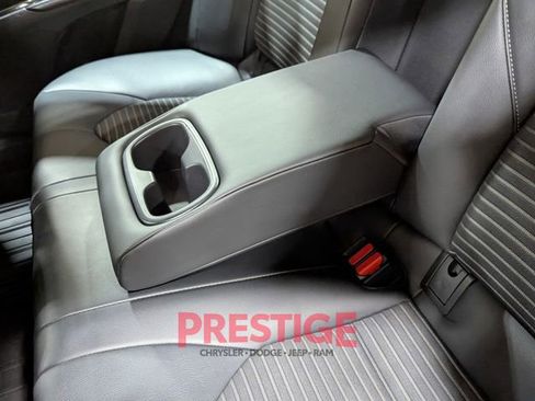 Used 2022 Toyota Camry SE image 26