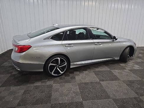 Used 2019 Honda Accord Sport image 3