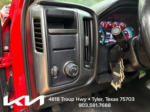 Used 2018 Chevrolet Silverado 1500 LT RWD image 14