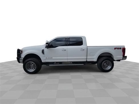 Used 2019 Ford F250 Lariat w/ Lariat Ultimate Package image 5