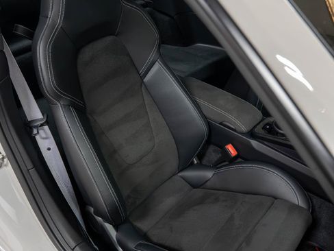 Used 2022 Porsche 911 GT3 image 99