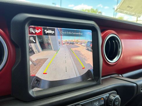 Used 2020 Jeep Gladiator Rubicon AWD/4WD image 24