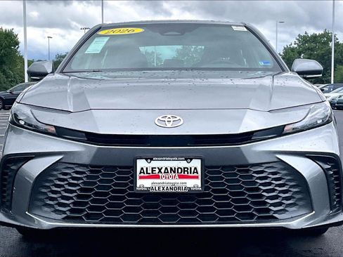 Used 2026 Toyota Camry SE w/ Convenience Package FWD image 3