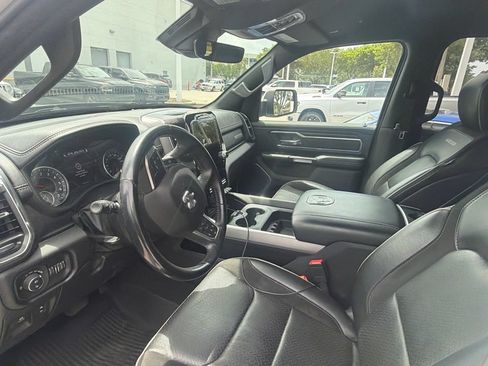Used 2023 RAM 1500 Laramie AWD/4WD image 5