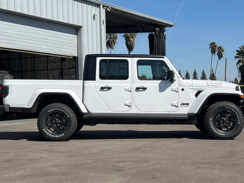 New 2026 Jeep Gladiator Willys image 3