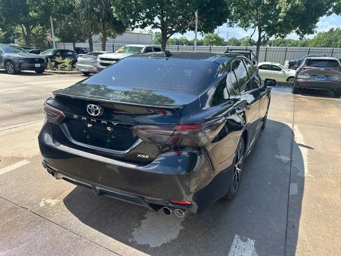 Used 2019 Toyota Camry XSE FWD image 5