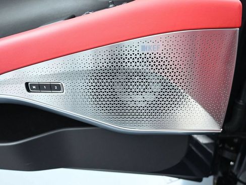 Used 2025 Lotus Emira RWD image 11