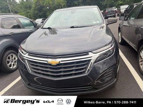 Used 2022 Chevrolet Equinox LS w/ LS Convenience Package AWD/4WD image 8