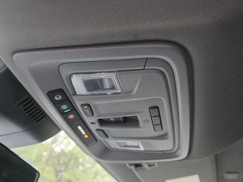 Used 2022 Chevrolet Silverado 1500 LT Trail Boss w/ Convenience Package II image 23