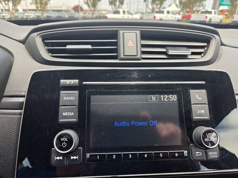Used 2017 Honda CR-V LX image 6