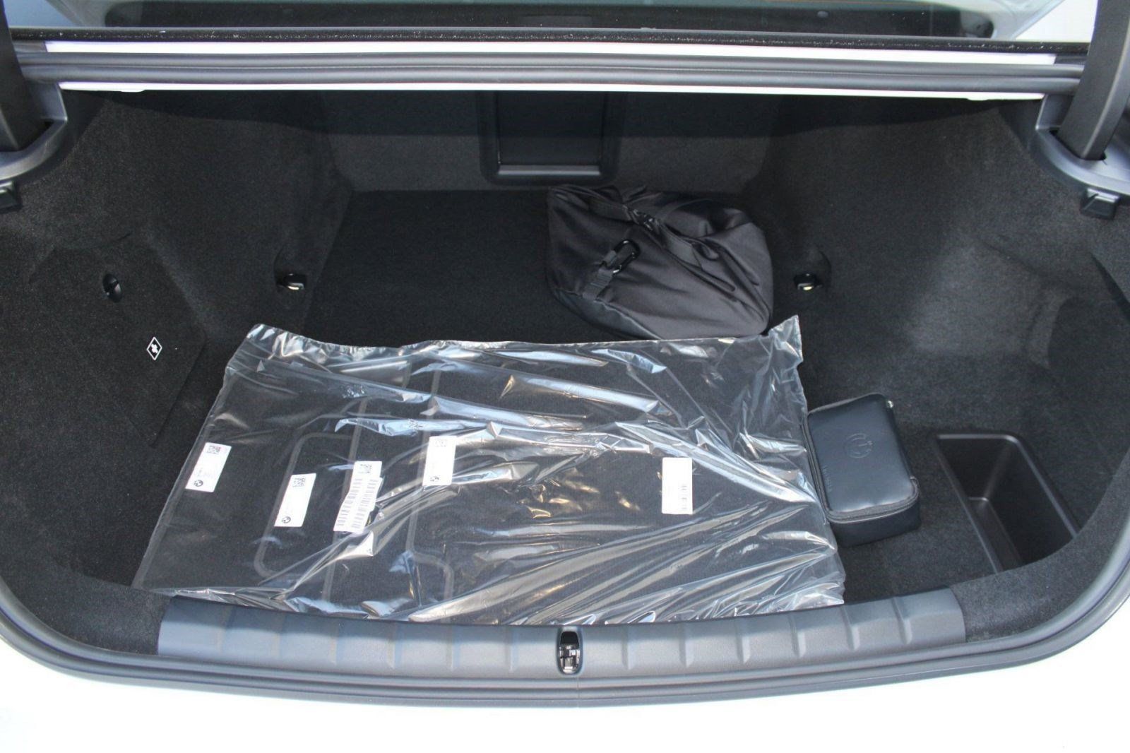 Used 2026 BMW i7 eDrive50 RWD image 30