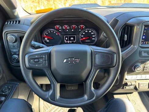 Used 2025 Chevrolet Silverado 1500 Custom Trail Boss w/ Turbomax Blackout Package image 19