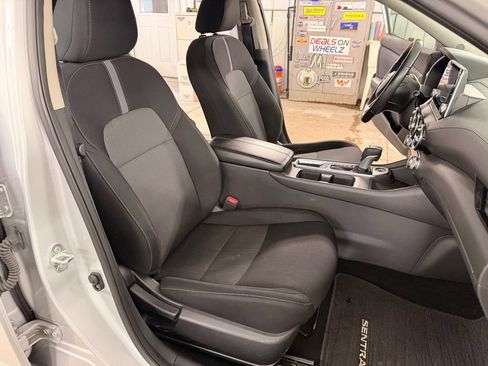Used 2021 Nissan Sentra SV FWD image 27