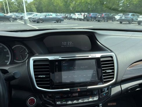 Used 2016 Honda Accord EX-L image 15