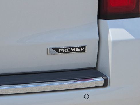 Used 2017 Chevrolet Tahoe Premier RWD image 5