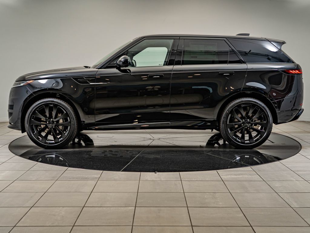 New 2026 Land Rover Range Rover Sport Dynamic SE AWD/4WD image 5