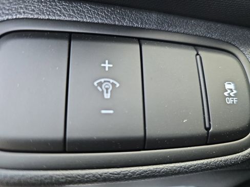 New 2026 Hyundai Venue SE FWD image 25