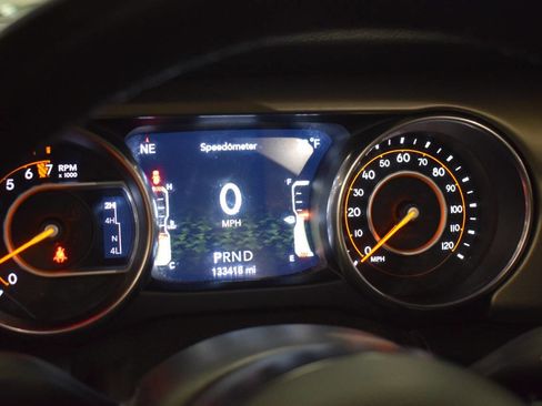 Used 2019 Jeep Wrangler Unlimited Sport S image 47