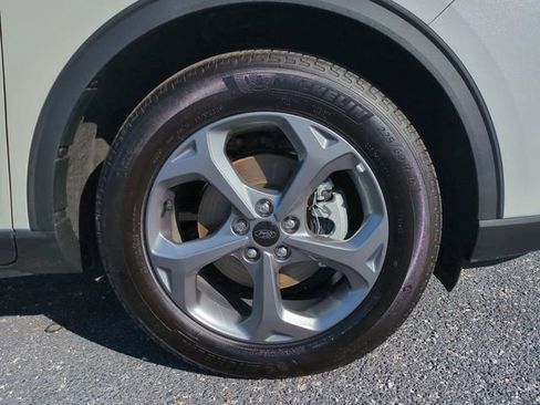 Certified 2025 Ford Escape ST-Line w/ Equipment Group 301A FWD image 11