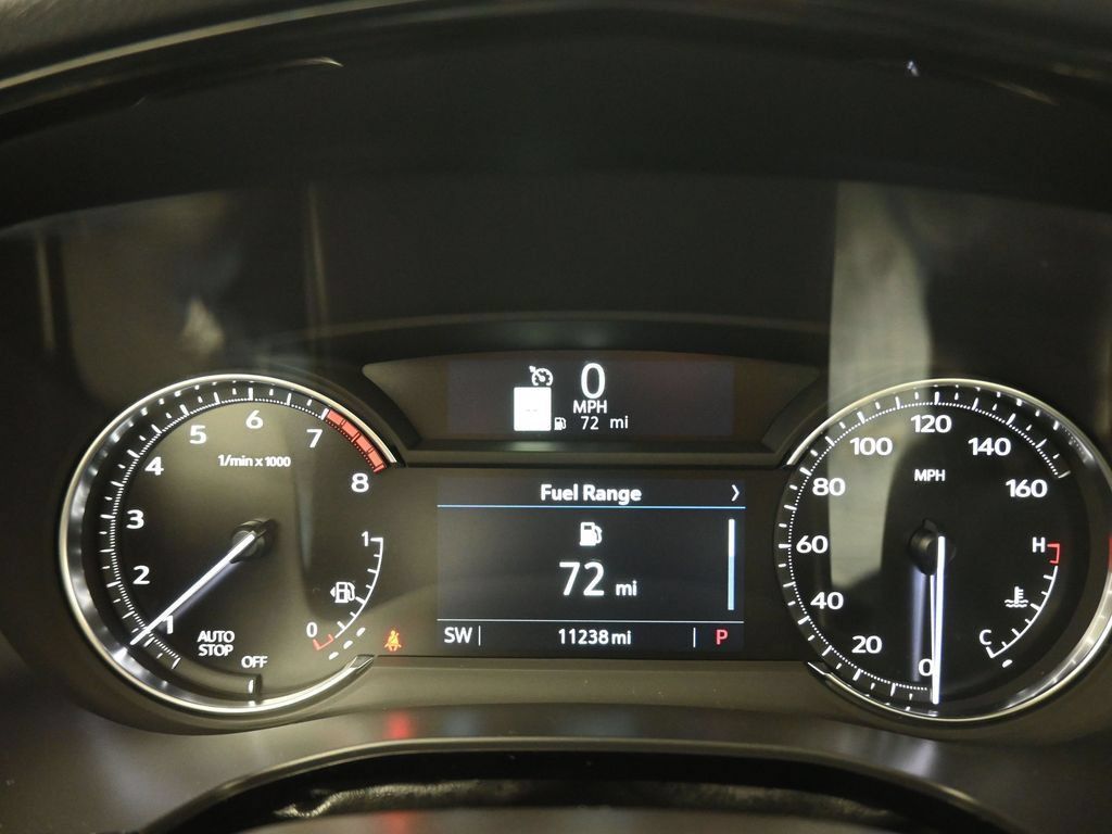 Used 2025 Cadillac XT5 Premium Luxury FWD image 17