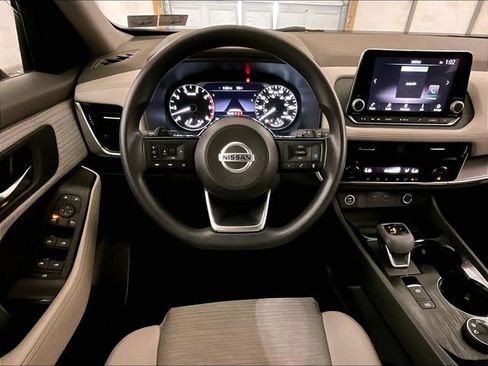 Used 2021 Nissan Rogue SV AWD/4WD image 5