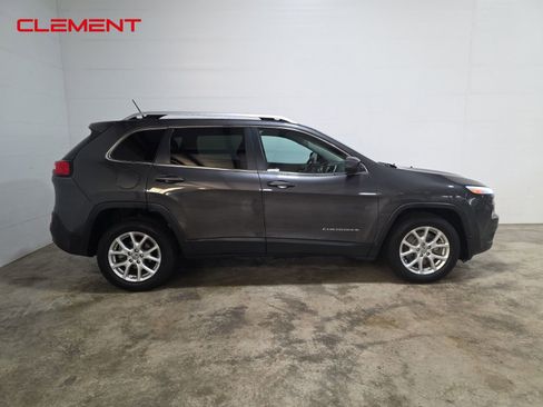 Used 2014 Jeep Cherokee Latitude image 4
