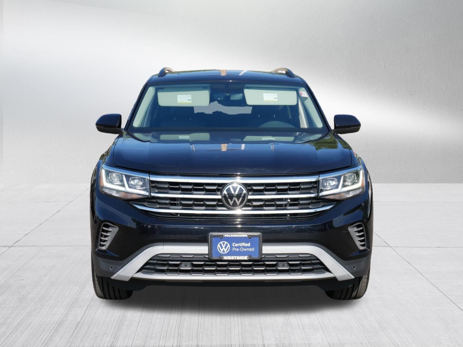Certified 2023 Volkswagen Atlas SE w/ Panoramic Sunroof Package AWD/4WD image 2